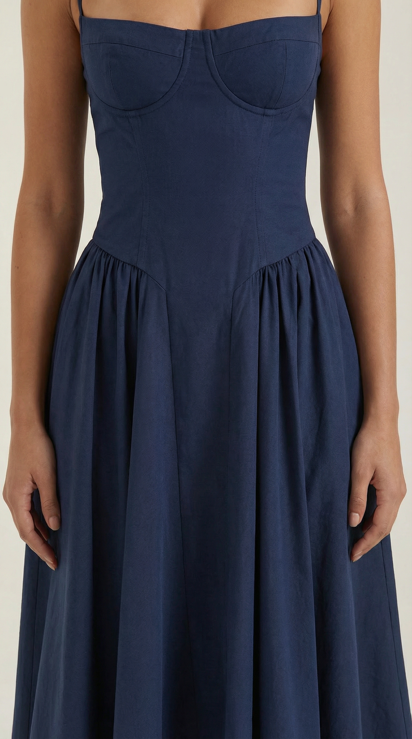 Malena | Vestido Midi Estilo Corsé Odette – Ajuste Perfecto